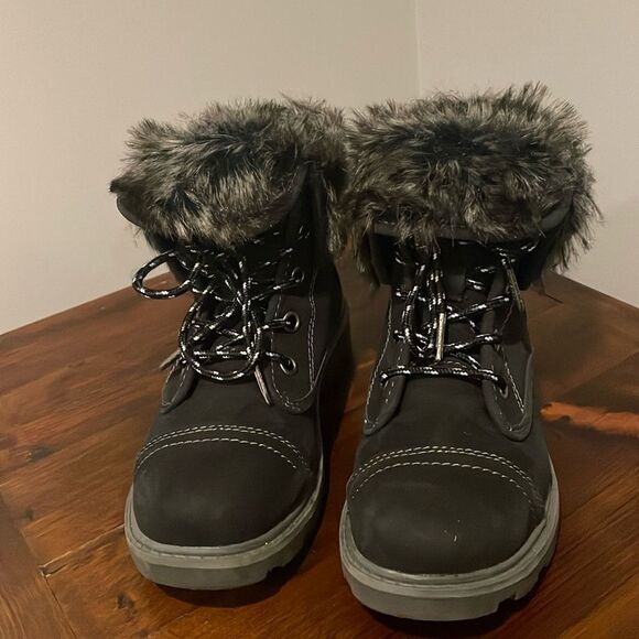 Roxy Tamarac Black Boots with Fur Trim Size 6.5 - Picture 2 of 13